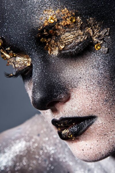 Make-up black gold